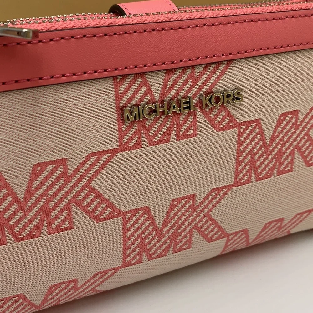 MICHAEL KORS JET SET TRAVEL LARGE DOUBLE ZIP WRISTLET WALLET TEA ROSE COLOR